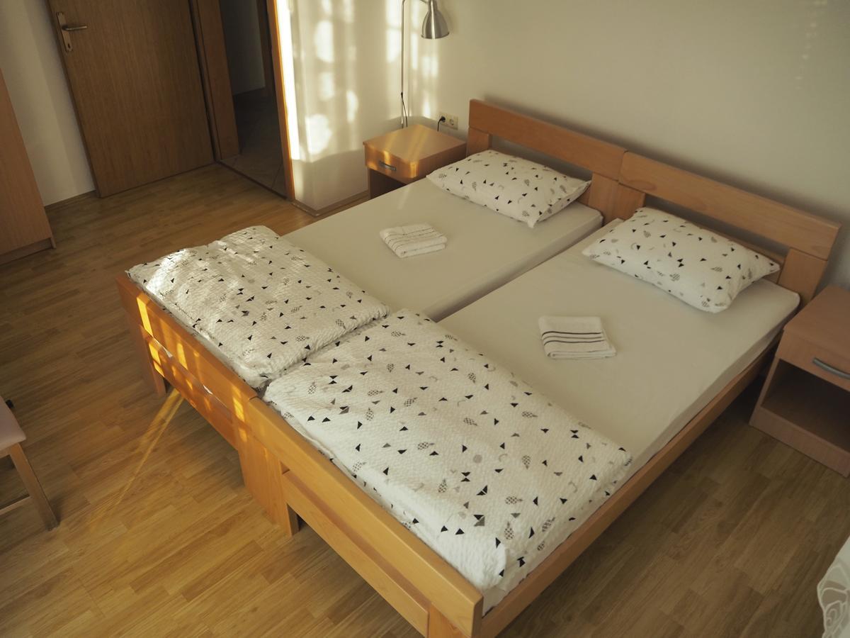 Apartment Ivan-Experience 3 Bedrooms Ljubuski Bagian luar foto