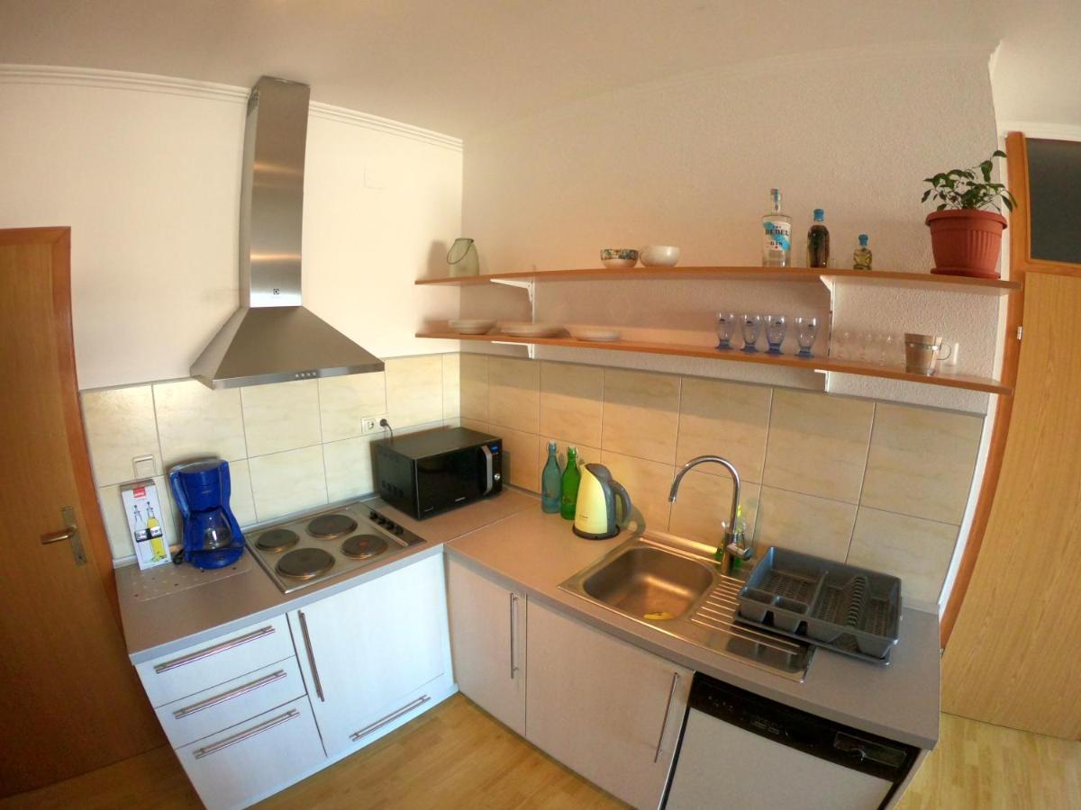 Apartment Ivan-Experience 3 Bedrooms Ljubuski Bagian luar foto